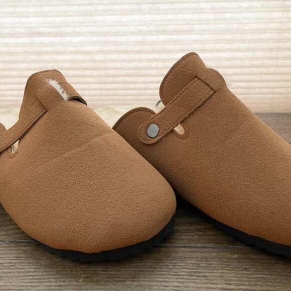 Women's Slipper Clogs - Picture 4 of 7